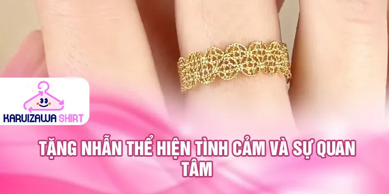 Nằm Mơ Thấy Chiếc Nhẫn: Bí Ẩn Điềm Báo May Mắn 3 Tặng nhẫn thể hiện tình cảm và sự quan tâm